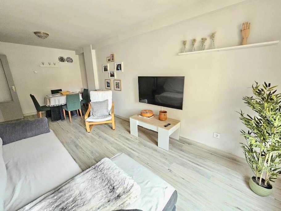 Centrico Piso En Pleno Romanico De Apartment